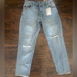 KanCan Dorrine Mom Jeans - size 9 - never worn with tags